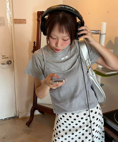 LETERIE(レテリー)の「BUSTIER LAYERED T-SHIRT_GREY(Tシャツ/カットソー・レディース・グレー・FREE)」の4枚目の写真