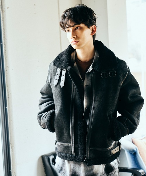 made in standard （メイドインスタンダード）の「MADE IN STANDARD / メイドインスタンダード B-3 FLIGHT JACKET リアルムートンレザーB-3ジャケット（ブルゾン・メンズ・ブラック/ブラウン・LARGE/X-SMALL/MEDIUM）」の5枚目の写真