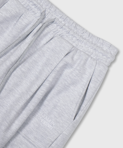 LEMAIN SECOND（リメインセカンド）の「BERMUDA WIDE ONE-TUCK CARGO SWEAT SHORTS [WHITE MELANGE]（その他パンツ・メンズ・その他・SMALL/MEDIUM）」の6枚目の写真