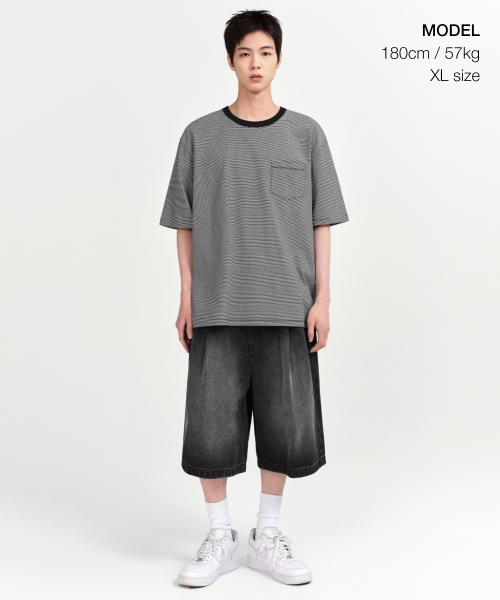 MUSINSA STANDARD（ムシンサスタンダード）の「マイクロストライプリラックスポケットTシャツ[ブラック/アイボリー]（Tシャツ/カットソー・メンズ・その他・MEDIUM/LARGE/X-LARGE/XX-LARGE/XXX-LARGE/SMALL）」の2枚目の写真