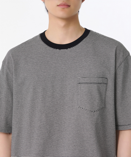 MUSINSA STANDARD（ムシンサスタンダード）の「マイクロストライプリラックスポケットTシャツ[ブラック/アイボリー]（Tシャツ/カットソー・メンズ・その他・MEDIUM/LARGE/X-LARGE/XX-LARGE/XXX-LARGE/SMALL）」の5枚目の写真