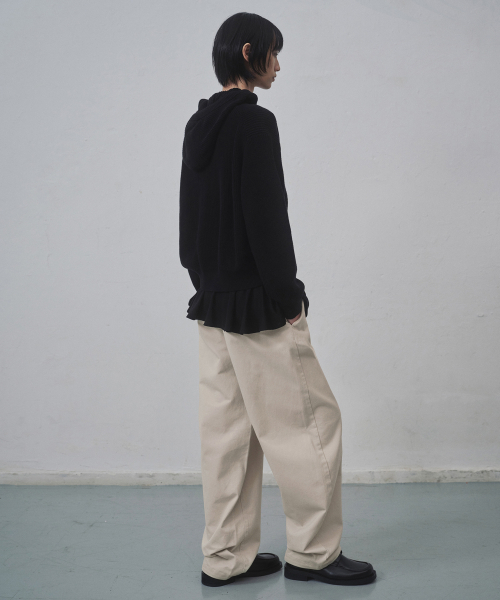 MUSINSA STANDARD WOMAN（ムシンサスタンダードウーマン）の「ウィメンズカーブドチノパンツ[クリーム]（その他パンツ・レディース・その他・30/24/25/26/27/28/29）」の5枚目の写真