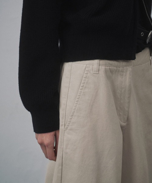 MUSINSA STANDARD WOMAN（ムシンサスタンダードウーマン）の「ウィメンズカーブドチノパンツ[クリーム]（その他パンツ・レディース・その他・30/24/25/26/27/28/29）」の7枚目の写真