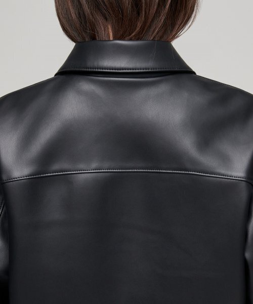 MUSINSA STANDARD WOMAN（ムシンサスタンダードウーマン）の「ウィメンズ シンセティックレザー オーバーサイズ シングルジャケット [ブラック]（ライダースジャケット・レディース・その他・SMALL/MEDIUM）」の6枚目の写真