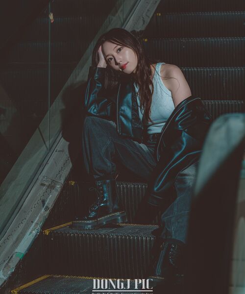 MUSINSA STANDARD WOMAN（ムシンサスタンダードウーマン）の「ウィメンズ シンセティックレザー オーバーサイズ シングルジャケット [ブラック]（ライダースジャケット・レディース・その他・SMALL/MEDIUM）」の13枚目の写真