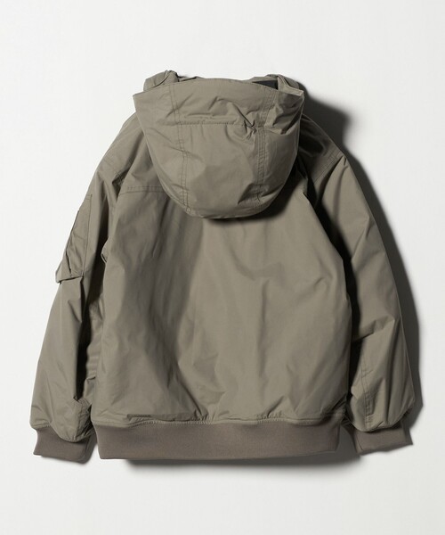 THE NORTH FACE(ザノースフェイス)の「<THE NORTH FACE>ウィンターボンバージャケット / キッズ 130cm-160cm(ブルゾン・キッズ・ベージュ/ブラック・150cm/140cm/130cm/160cm)」の3枚目の写真