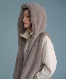 Bou Jeloud | フェイクシープフード付ファーベスト(ベスト)