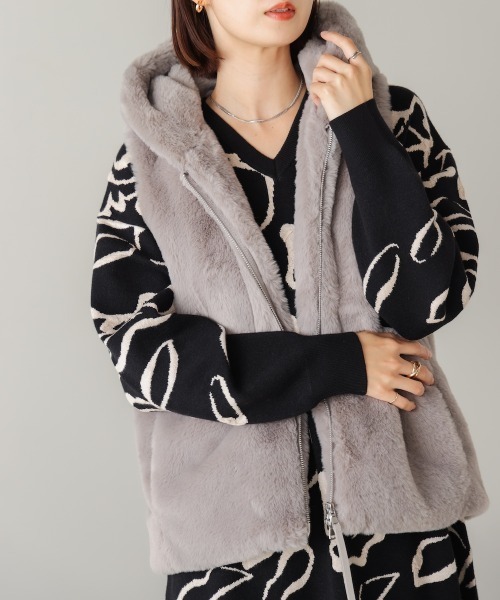 セール】フェイクシープフード付ファーベスト（ベスト）｜Bou Jeloud