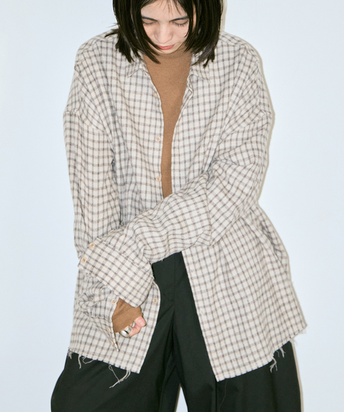 CITYSHOP（シティーショップ）の「CHECK シャツ（シャツ/ブラウス・レディース・ベージュ/ブラック・FREE）」の2枚目の写真