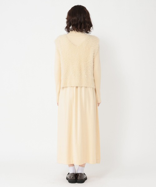 studio CLIP（スタディオクリップ）の「シャギーベスト×ニットワンピース（ワンピース・レディース・ブラウン/モカ/アイボリー・FREE）」の15枚目の写真