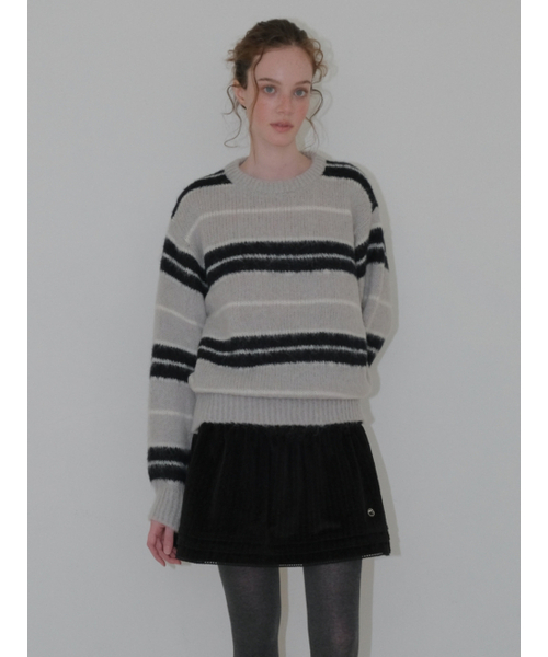 ETMON（エトモン）の「Brush Stripe Knit Pullover, Light Grey（ニット/セーター・レディース・その他・F）」の4枚目の写真