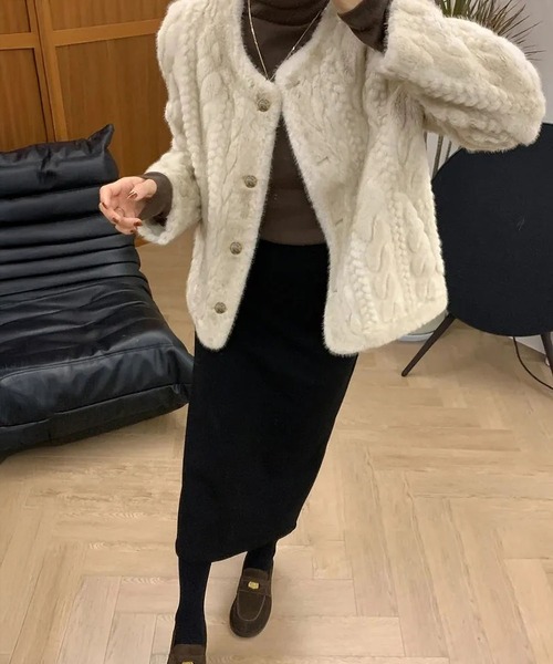 MAISON DE THERESE（メゾン ド テレーズ）の「モッサリ ボア ダウンジャケット（ダウンジャケット/コート・レディース・ライトベージュ/Off White・M/L）」の8枚目の写真