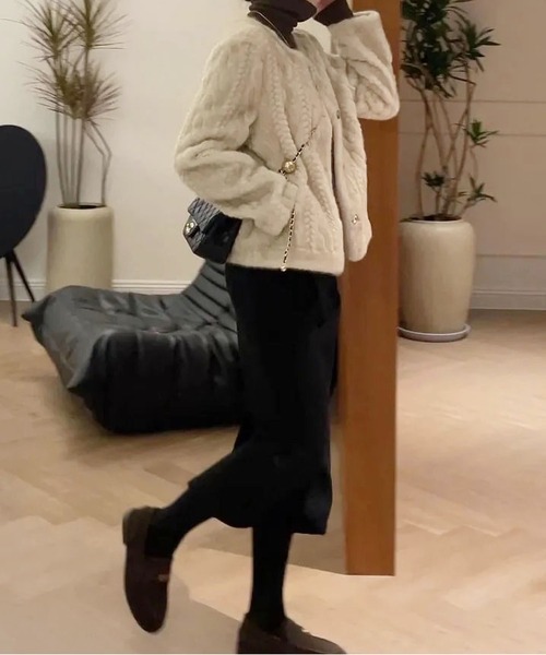MAISON DE THERESE（メゾン ド テレーズ）の「モッサリ ボア ダウンジャケット（ダウンジャケット/コート・レディース・ライトベージュ/Off White・M/L）」の7枚目の写真