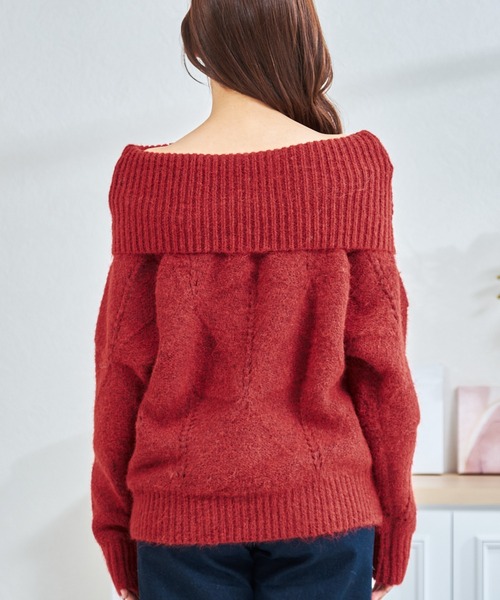 MISCH MASCH(ミッシュマッシュ)の「一部店舗限定 オフショルケーブルニット(ニット/セーター・レディース・アイボリー/グレー/レッド・フリ-)」の11枚目の写真
