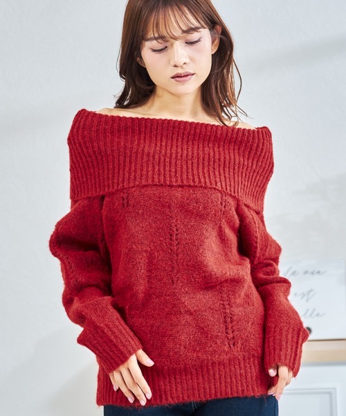 MISCH MASCH(ミッシュマッシュ)の「一部店舗限定 オフショルケーブルニット(ニット/セーター・レディース・アイボリー/グレー/レッド・フリ-)」の4枚目の写真