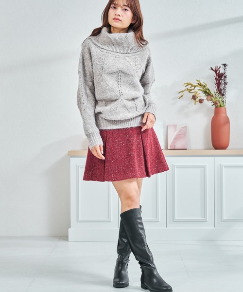 MISCH MASCH(ミッシュマッシュ)の「一部店舗限定 オフショルケーブルニット(ニット/セーター・レディース・アイボリー/グレー/レッド・フリ-)」の17枚目の写真
