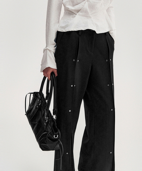 KIMZISU(キムジス)の「Ruched Belt Tote Bag _ BLACK(トートバッグ・レディース・ブラック・OS)」の3枚目の写真