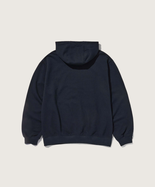 PLAC（プラック）の「フラックロゴグラフィックフードパーカー ネイビー（パーカー・メンズ・その他・LARGE/MEDIUM/SMALL/X-LARGE）」の3枚目の写真