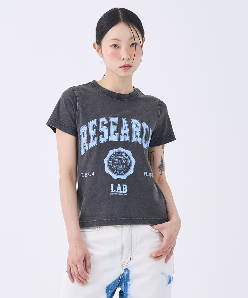 FDR(エフディーアール)の「Arch Logo Emblem Short Sleeve Charcoal(Tシャツ/カットソー・メンズ・その他・LARGE/MEDIUM/SMALL)」の2枚目の写真
