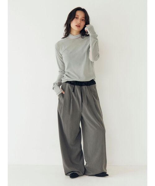 Ungrid（アングリッド）の「ポインテッドトゥフラットシューズ（パンプス・レディース・アイボリー/ブラック・S/L/M）」の14枚目の写真