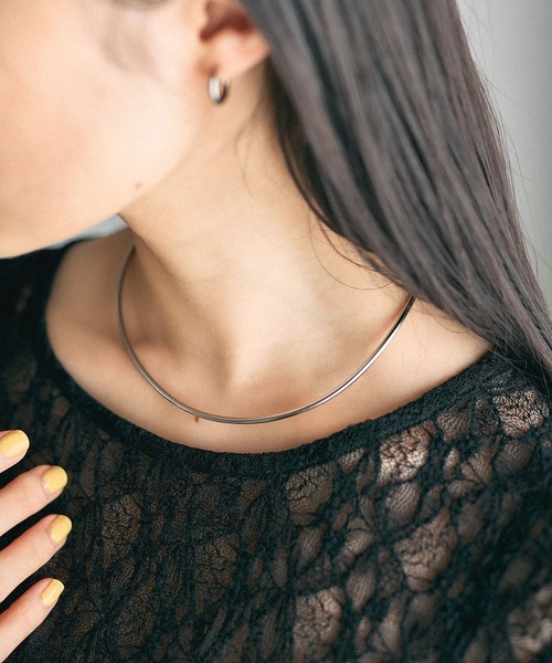 LEPSIM(レプシィム)の「ステンレスアソートチョーカー 633036(チョーカー・レディース・シルバー/シルバー系その他/ゴールド/ゴールド系その他・ONE SIZE)」の2枚目の写真