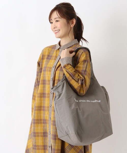 one'sterrace(ワンズテラス)の「カラーズ 保冷バルーンバッグ L(エコバッグ/サブバッグ・レディース・カーキ系5/グレー系4/ブラック系8・03)」の5枚目の写真