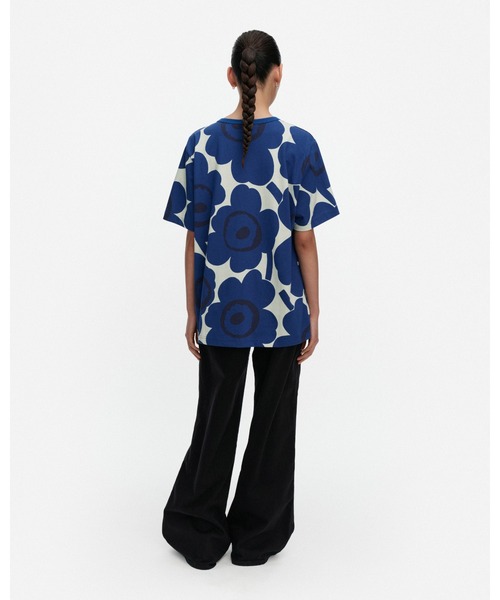 marimekko(マリメッコ)の「【kioski】Vihne Unikko / t-shirt(Tシャツ/カットソー・レディース・ブルー・X-LARGE/LARGE/MEDIUM/SMALL/X-SMALL)」の3枚目の写真