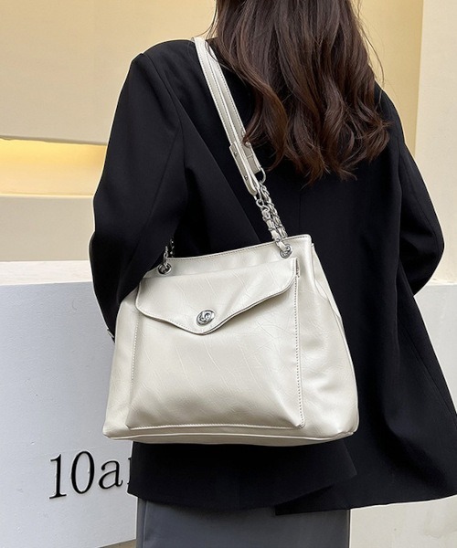 MASHIRO(マシロ)の「【MASHIRO】チェーンミックスショルダーバッグ(MA/EK485)(ショルダーバッグ・レディース・ブラック/レッド/オフホワイト・FREE)」の18枚目の写真