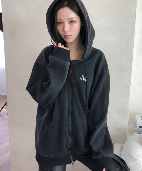 MUCENT(ムセント)の「【日本未発売/WEB限定】MUCENT(ムセント)/ユニセックス ピグメント フーディ ジップアップ パーカー/DENVER 2-WAY PIGMENT HOOD ZIP-UP(パーカー・レディース・ブラック・FREE)」の1枚目の写真