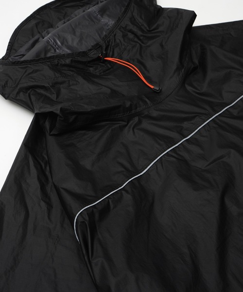 KiU（キウ）の「超軽量 ライトウェイトコンパクトポンチョ（レインコート/ポンチョ・メンズ・ブラック/ベージュ/イエロー・FREE）」の16枚目の写真