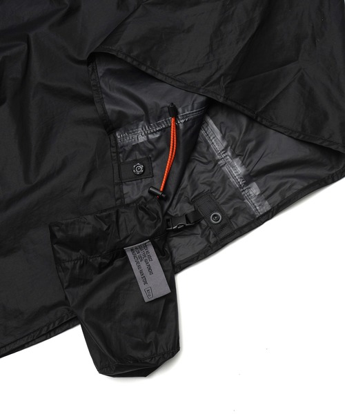 KiU（キウ）の「超軽量 ライトウェイトコンパクトポンチョ（レインコート/ポンチョ・メンズ・ブラック/ベージュ/イエロー・FREE）」の10枚目の写真