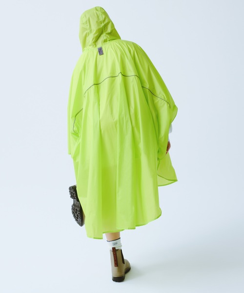 KiU（キウ）の「超軽量 ライトウェイトコンパクトポンチョ（レインコート/ポンチョ・メンズ・ブラック/ベージュ/イエロー・FREE）」の9枚目の写真