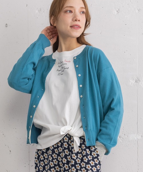 POU DOU DOU(プードゥドゥ)の「ひねり前立てクルーネックカーディガン(カーディガン/ボレロ・レディース・グレー/ブルー/ブラック/イエロー/ピンク・3)」の17枚目の写真