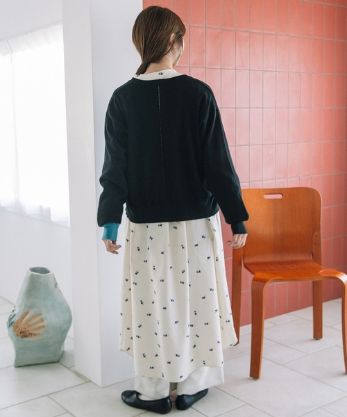 POU DOU DOU(プードゥドゥ)の「ひねり前立てクルーネックカーディガン(カーディガン/ボレロ・レディース・グレー/ブルー/ブラック/イエロー/ピンク・3)」の22枚目の写真