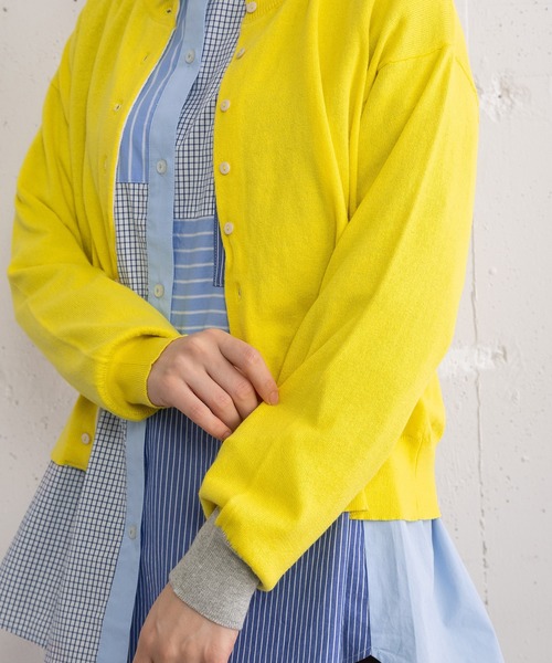 POU DOU DOU(プードゥドゥ)の「ひねり前立てクルーネックカーディガン(カーディガン/ボレロ・レディース・グレー/ブルー/ブラック/イエロー/ピンク・3)」の8枚目の写真