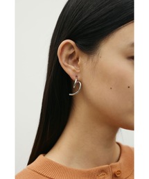 ノットラインピアス