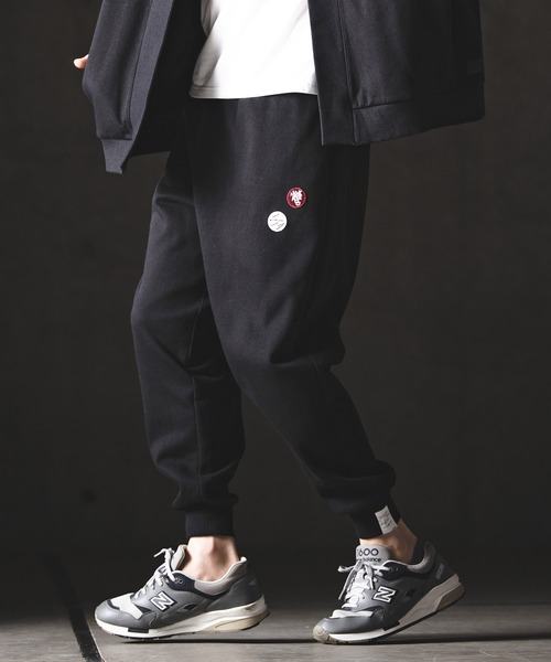 GLIMCLAP(グリムクラップ)の「mp14555-Pique Fabric Relaxed Fit Joggers ジョガーパンツ(201-022-gls-cg)(スウェットパンツ・メンズ・オフホワイト/ブラック/チャコール・L/M/S)」の3枚目の写真