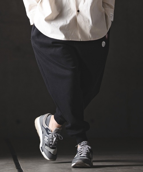 GLIMCLAP(グリムクラップ)の「mp14555-Pique Fabric Relaxed Fit Joggers ジョガーパンツ(201-022-gls-cg)(スウェットパンツ・メンズ・オフホワイト/ブラック/チャコール・L/M/S)」の6枚目の写真