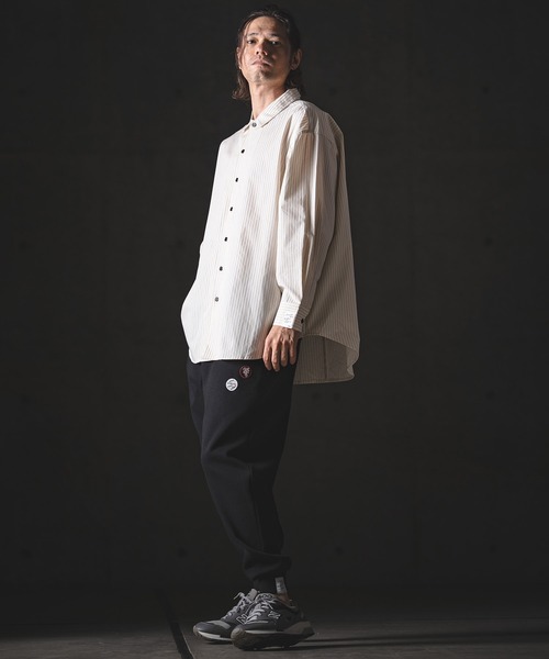 GLIMCLAP(グリムクラップ)の「mp14555-Pique Fabric Relaxed Fit Joggers ジョガーパンツ(201-022-gls-cg)(スウェットパンツ・メンズ・オフホワイト/ブラック/チャコール・L/M/S)」の9枚目の写真