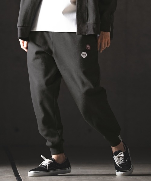 GLIMCLAP(グリムクラップ)の「mp14555-Pique Fabric Relaxed Fit Joggers ジョガーパンツ(201-022-gls-cg)(スウェットパンツ・メンズ・オフホワイト/ブラック/チャコール・L/M/S)」の11枚目の写真