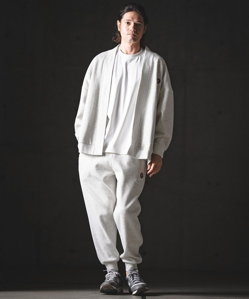 GLIMCLAP(グリムクラップ)の「mp14555-Pique Fabric Relaxed Fit Joggers ジョガーパンツ(201-022-gls-cg)(スウェットパンツ・メンズ・オフホワイト/ブラック/チャコール・L/M/S)」の20枚目の写真