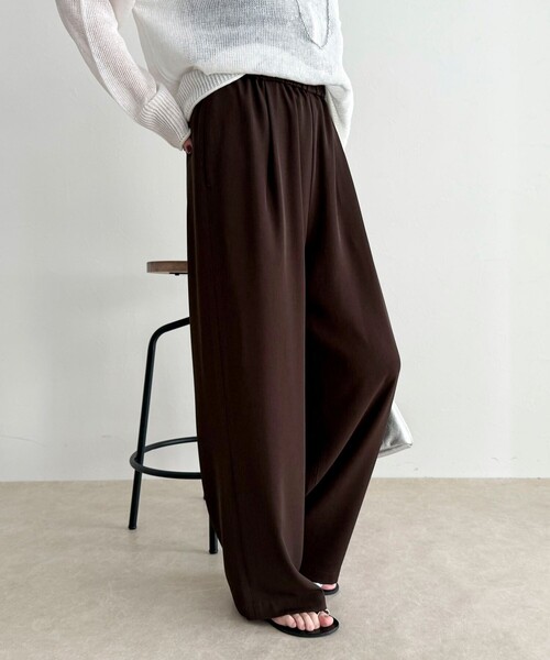 fredy emue（フレディエミュ）の「【ラクなのにきちんと見え】シャラリツイル イージーパンツ（その他パンツ・レディース・ブラウン/レモンイエロー/ブラック/ベージュ・36/38）」の19枚目の写真