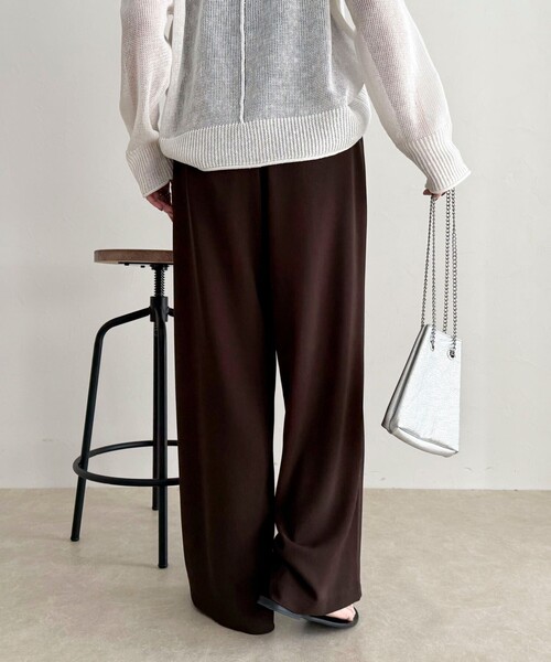 fredy emue（フレディエミュ）の「【ラクなのにきちんと見え】シャラリツイル イージーパンツ（その他パンツ・レディース・ブラウン/レモンイエロー/ブラック/ベージュ・36/38）」の17枚目の写真