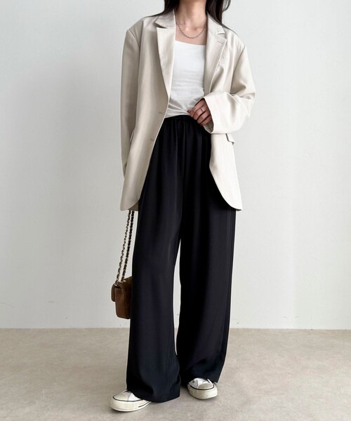 fredy emue（フレディエミュ）の「【ラクなのにきちんと見え】シャラリツイル イージーパンツ（その他パンツ・レディース・ブラウン/レモンイエロー/ブラック/ベージュ・36/38）」の9枚目の写真