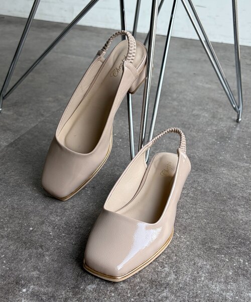 Chez toi（シェトワ）の「バックゴムパンプス（パンプス・レディース・シルバー/ブラック/ライトベージュ・MEDIUM/LARGE）」の8枚目の写真