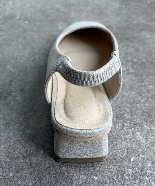 Chez toi（シェトワ）の「バックゴムパンプス（パンプス・レディース・シルバー/ブラック/ライトベージュ・MEDIUM/LARGE）」の18枚目の写真