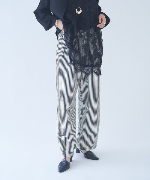 Remind me and forever（リマインドミーアンドフォーエバー）の「【M/Lサイズ展開】ストライプイージーパンツ（その他パンツ・レディース・ネイビー/マスタード/ブラック・LARGE/MEDIUM）」の2枚目の写真