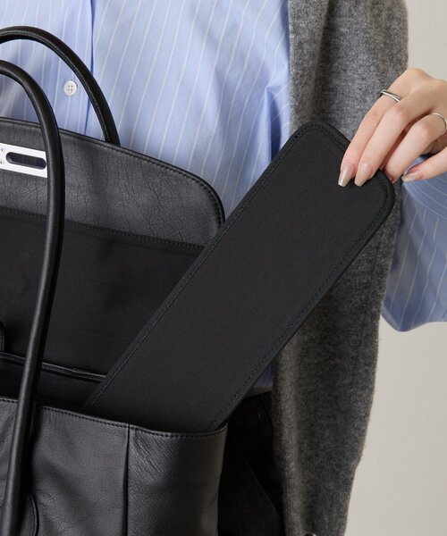 russet（ラシット）の「《@__serako.r__企画》ソフトレザーフラップトートバッグ（トートバッグ・レディース・ブラック・FREE）」の15枚目の写真