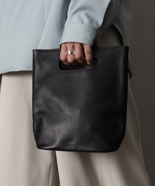 ONE./ワンドット】レザースモールバケットバッグ（ショルダーバッグ