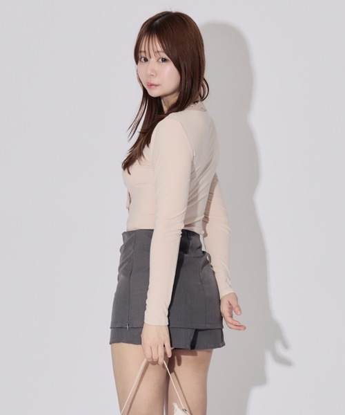 ALLuRing ChaRm（アリュリングチャーム）の「Lace-up Slim Fit Tops / レースアップスリムフィットトップス（シャツ/ブラウス・レディース・ピンクベージュ/ブラック・FREE）」の5枚目の写真